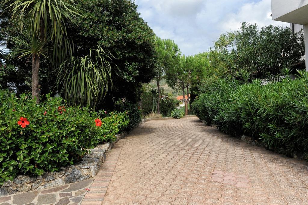 Villaggio Pineta Petto Bianco Capo Vaticano Luaran gambar
