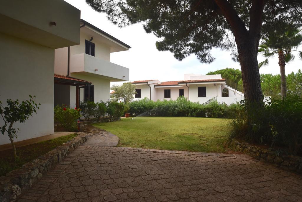 Villaggio Pineta Petto Bianco Capo Vaticano Luaran gambar