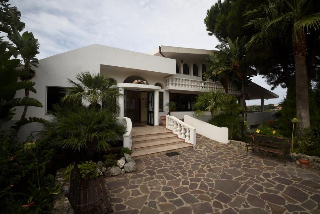 Villaggio Pineta Petto Bianco Capo Vaticano Luaran gambar