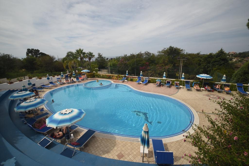 Villaggio Pineta Petto Bianco Capo Vaticano Luaran gambar